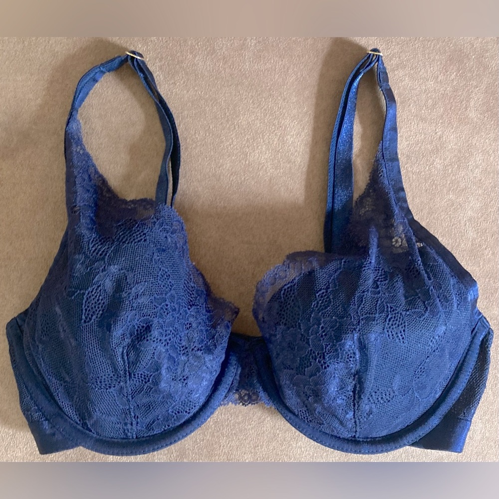 Soma Lightest Lift Lace Plunge Bra